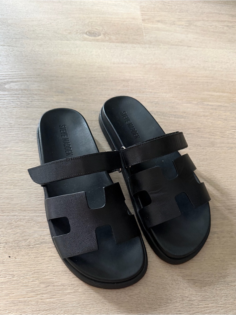 Steve Madden Mayven Black Leather Sandal